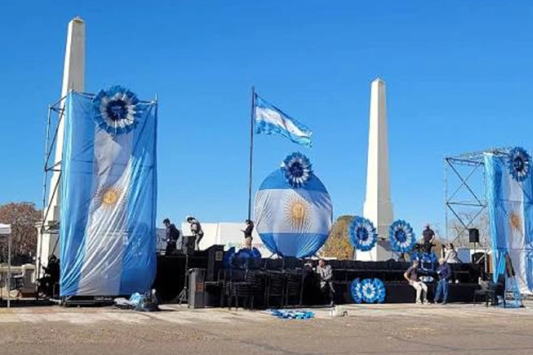 Cortes de tr&aacute;nsito programados en la Costanera y zonas aleda&ntilde;as por el desfile del 9 de Julio